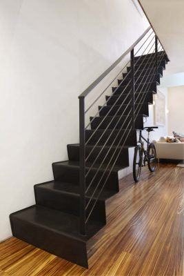 Mẫu cầu thang sắt 36