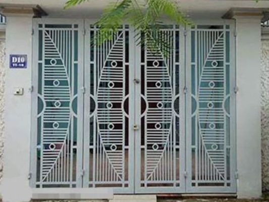cửa cổng sắt 4 cánh đẹp 16