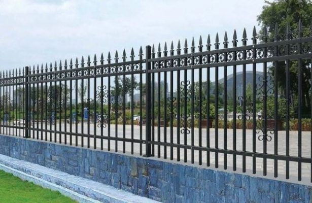 mẫu hàng rào sắt chống trộm 11