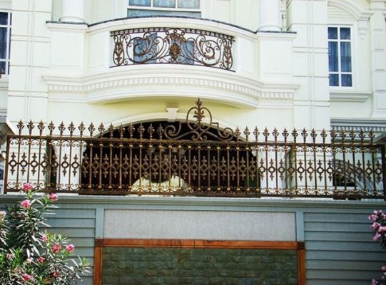 mẫu hàng rào sắt chống trộm 13